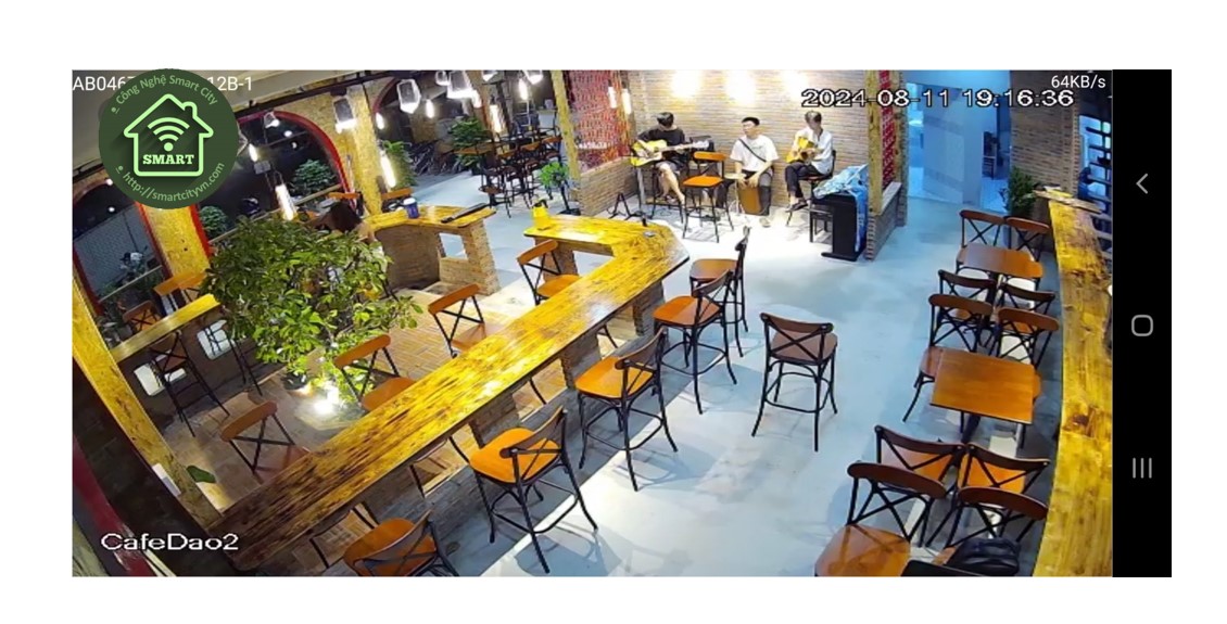 Quán Cafe Dạo 2 là một điểm đến lý tưởng cho những ai yêu thích không gian yên tĩnh và thoải mái để thưởng thức cà phê và làm việc. Để nâng cao trải nghiệm của khách hàng, chúng tôi đã tiến hành thi công hệ thống camera an ninh và WiFi Ruijie với khả năng phục vụ lên đến 100 người dùng cùng lúc.